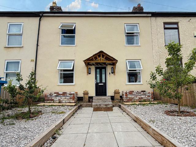 House for sale in Calderstones