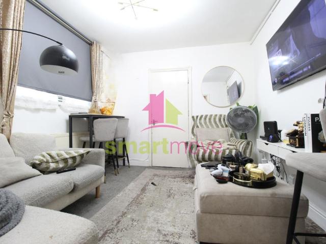House for sale in Manor Park, Greater London