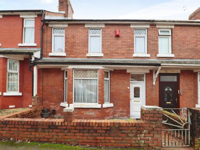 House for sale in Gibbonsdown, Barry