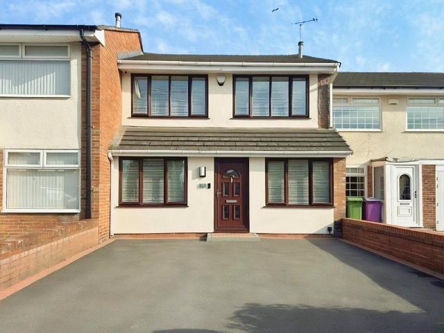 House for sale in Calderstones