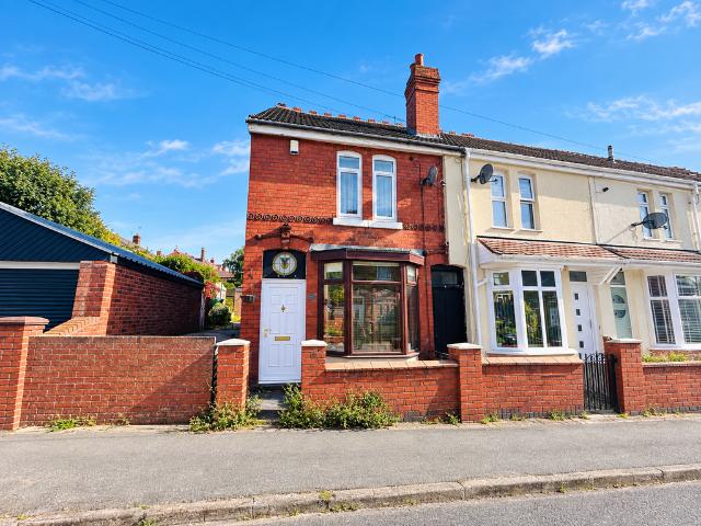 House for sale in Dixons Green, Dudley