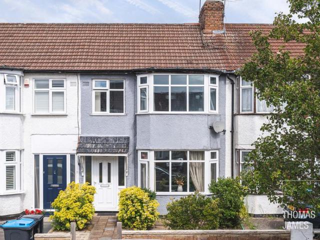 House for sale in Edmonton, Greater London