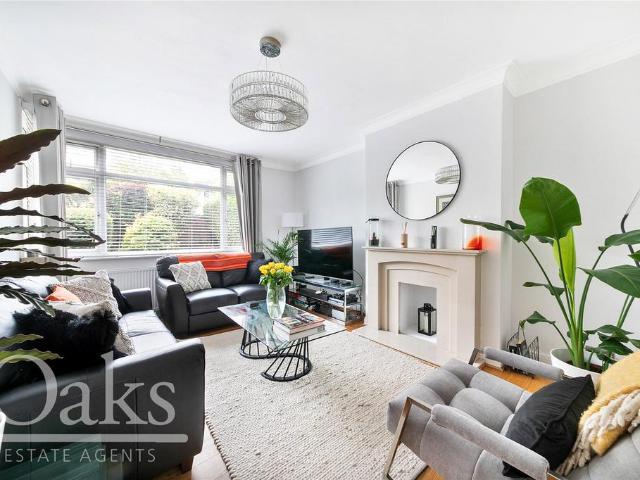 House for sale in London Borough of Croydon, South Norwood