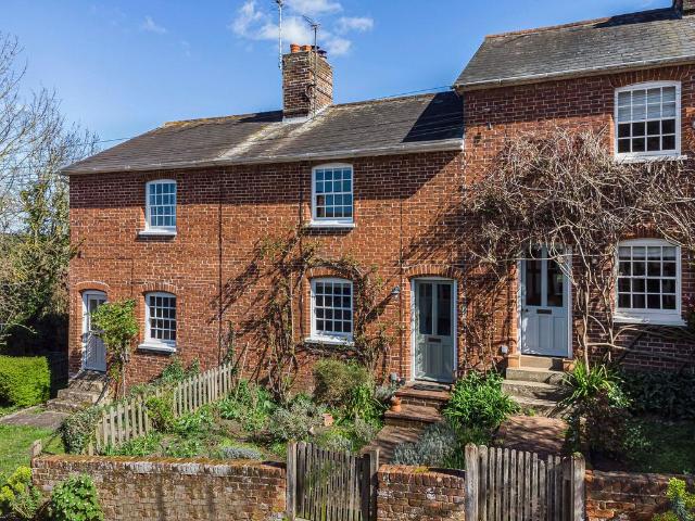 House for sale in Chelmondiston, Suffolk
