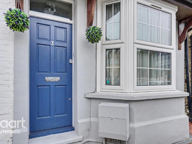 House for sale in New Barnet, Isle Of Man