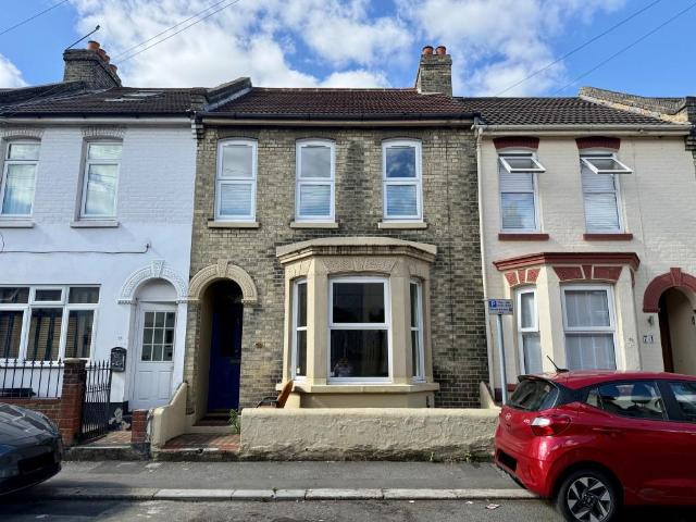 House for sale in Brompton, Gillingham