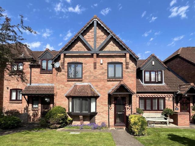 House for sale in Bromsgrove, Worcestershire