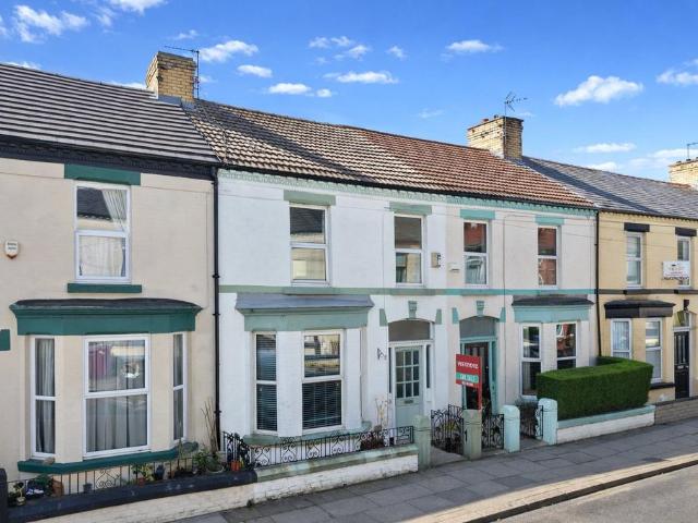 House for sale in Calderstones