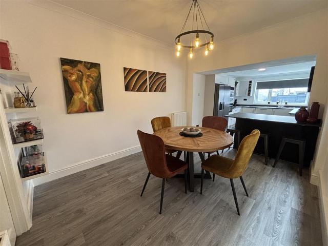 House for sale in Capel, Felinfoel