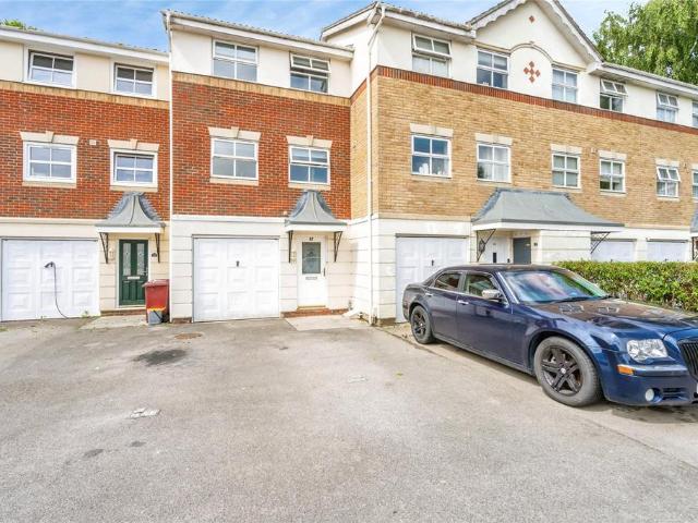 House for sale in Chichester, Littlecote