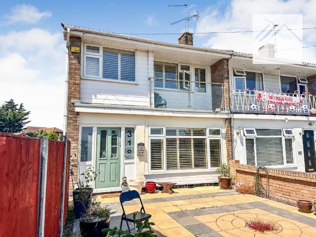 House for sale in Canvey Island