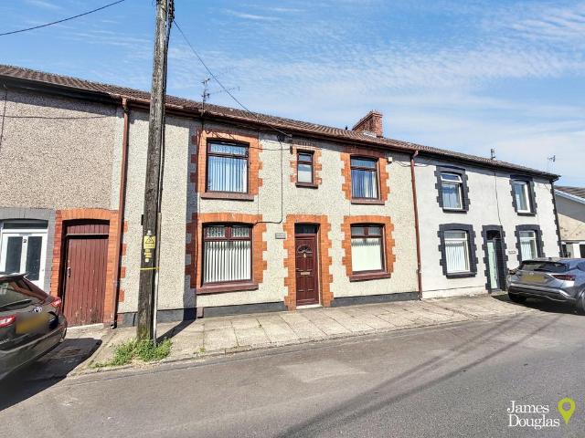 House for sale in Pen-y-coedcae, Pontypridd
