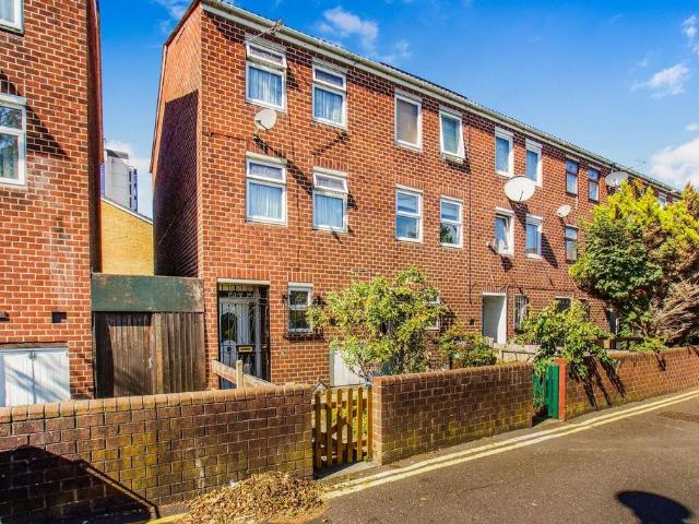 House for sale in Dalston, De Beauvoir Town