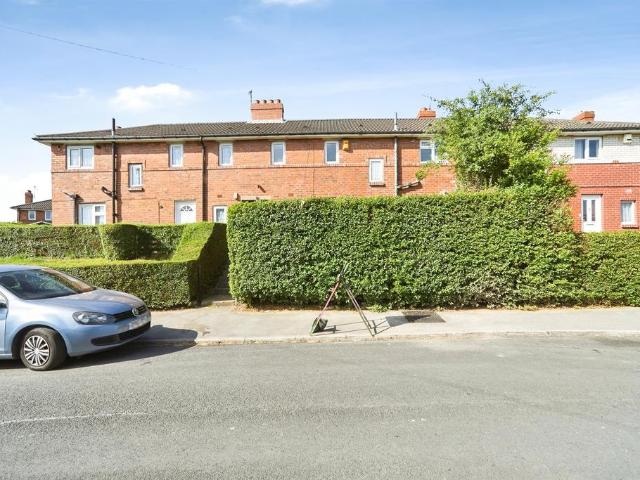 House for sale in Hollin Park, West Yorkshire