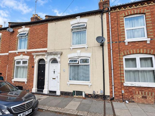 House for sale in Semilong, Northampton