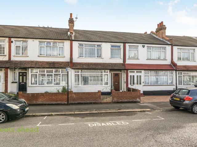 House for sale in London Borough of Croydon, Thornton Heath