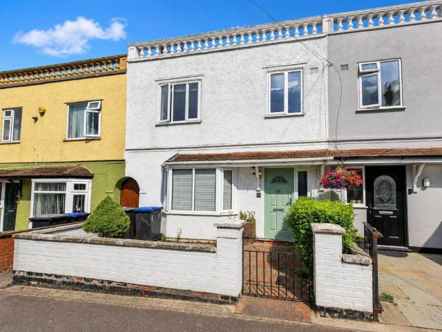 House for sale in Far Cotton and Delapre, Far Cotton