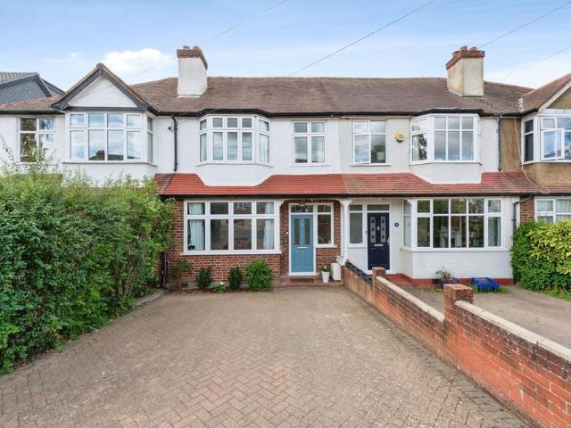 House for sale in Worcester Park, Greater London