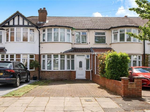 House for sale in London Borough of Ealing, Perivale