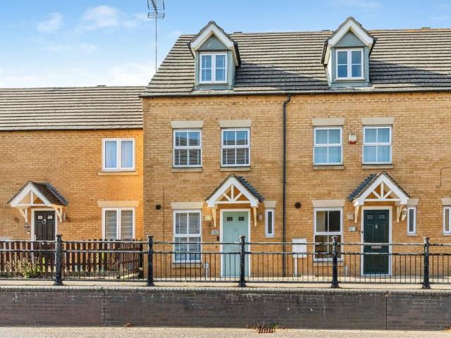 House for sale in Higham Ferrers, North Northamptonshire