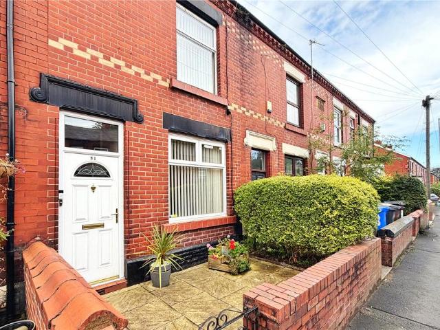 House for sale in Ashton-under-Lyne, Tameside
