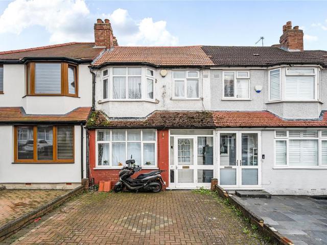 House for sale in London Borough of Ealing, Perivale