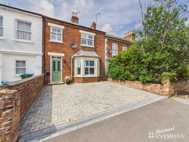 House for sale in Victoria Park, Aylesbury