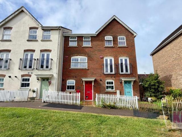 House for sale in Hawkinge, Folkestone