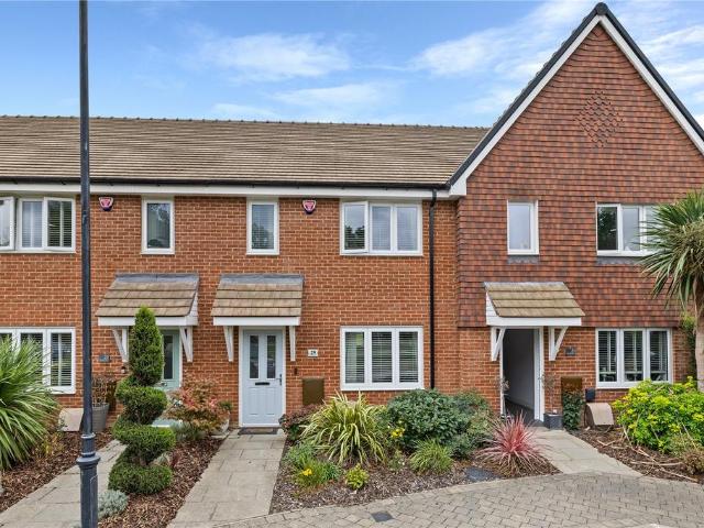 House for sale in Perryfields, West Sussex