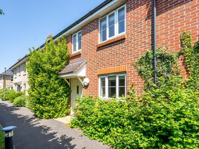 House for sale in Littlecote, West Sussex