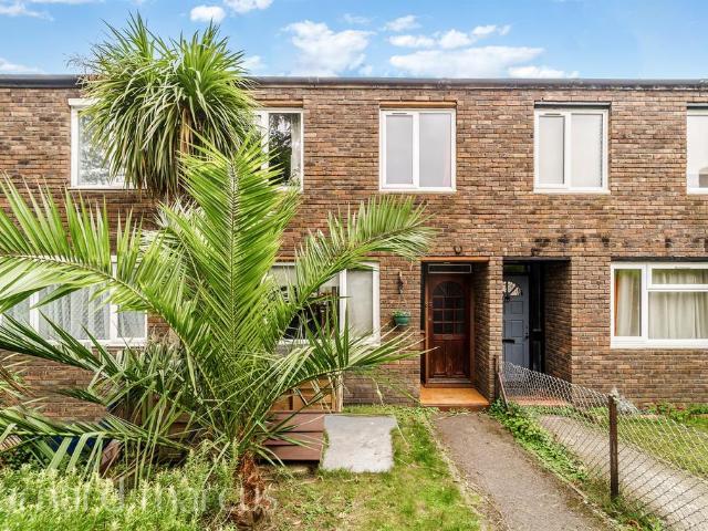 House for sale in Greater London