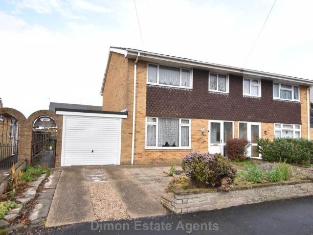 House for sale in Woodcot, Middlecroft