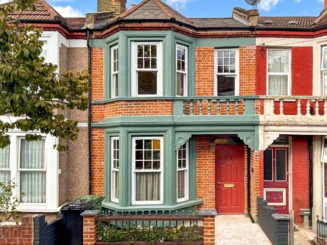 House for sale in London Borough of Lewisham, Greater London