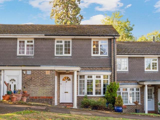 House for sale in Weybridge, Elmbridge