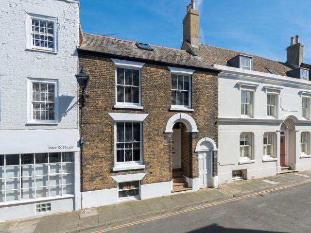 House for sale in Middle Deal, Ash
