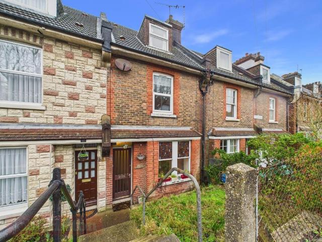House for sale in Whitehawk, Brighton & Hove
