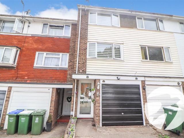 House for sale in Northumberland Heath, Greater London