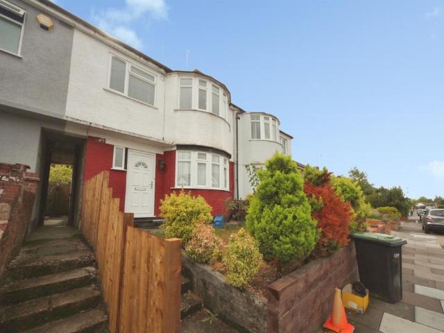 House for sale in Lewsey Farm