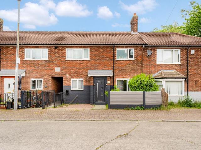 House for sale in Halton