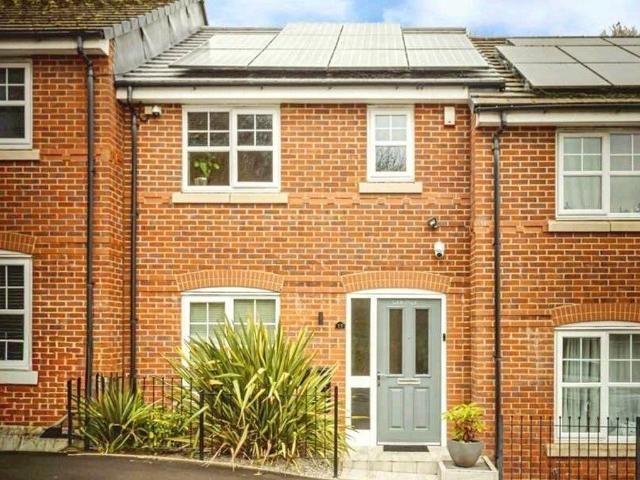 House for sale in Georgia, Greater Manchester