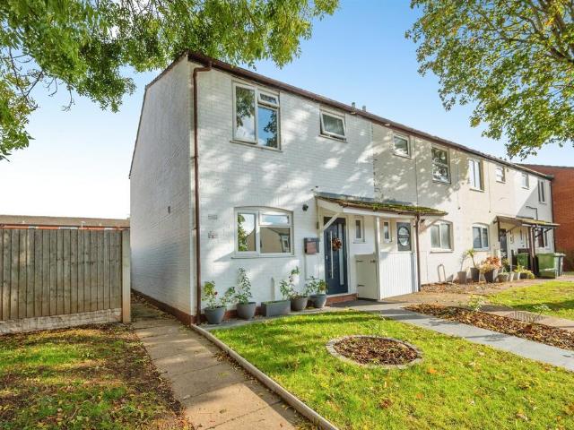House for sale in Lyppard Grange, Worcester