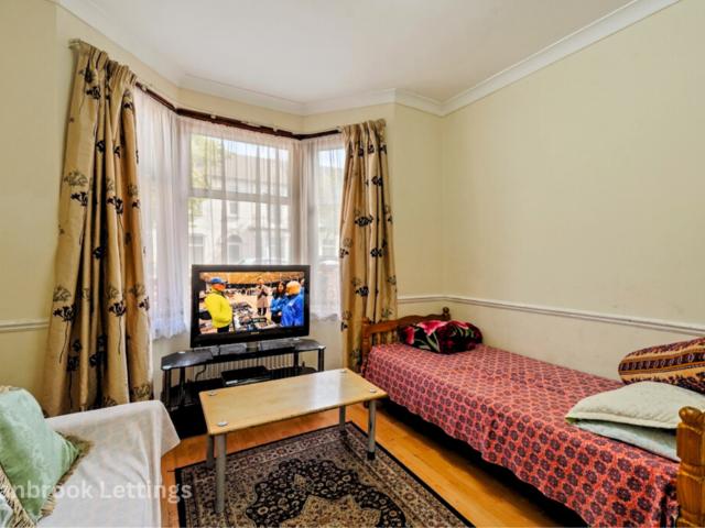 House for sale in Plashet, Greater London