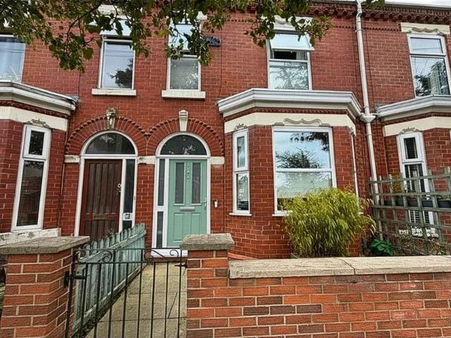 House for sale in Gorse Hill, Trafford Park