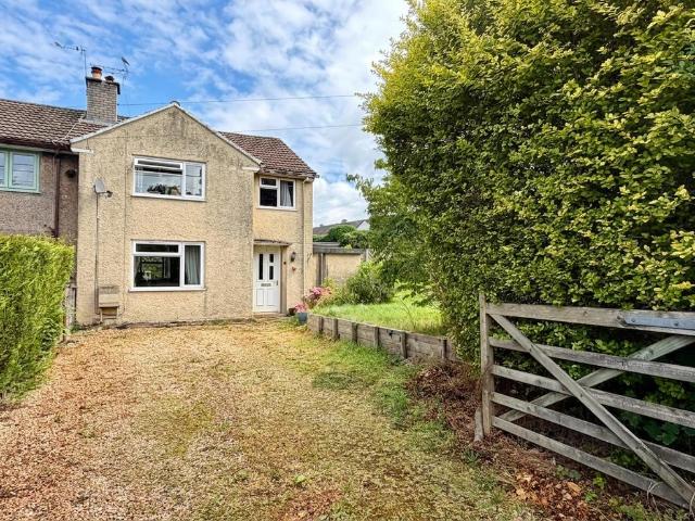 House for sale in Charlesworth