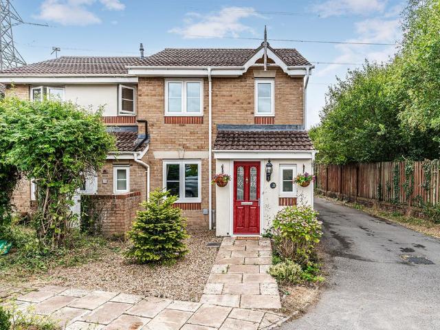 House for sale in Pontyclun, Wales