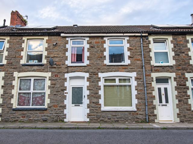 House for sale in Penrhiwceiber, Miskin