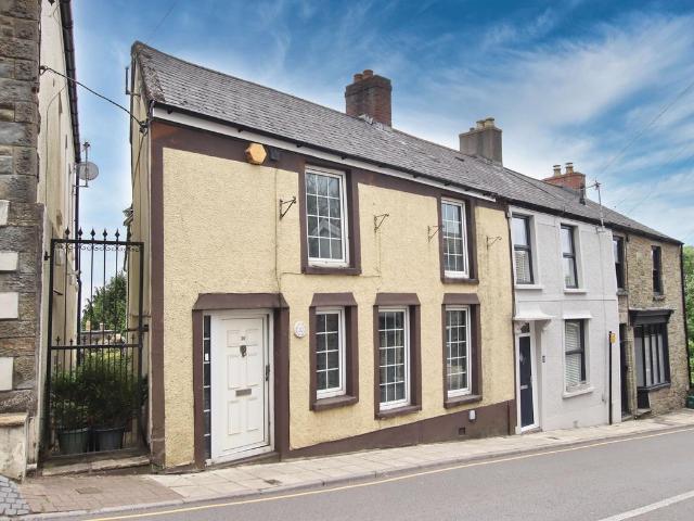 House for sale in Llantrisant, Wales
