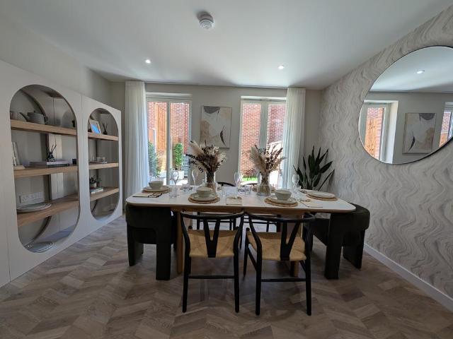 House for sale in Charlton Riverside, Greater London