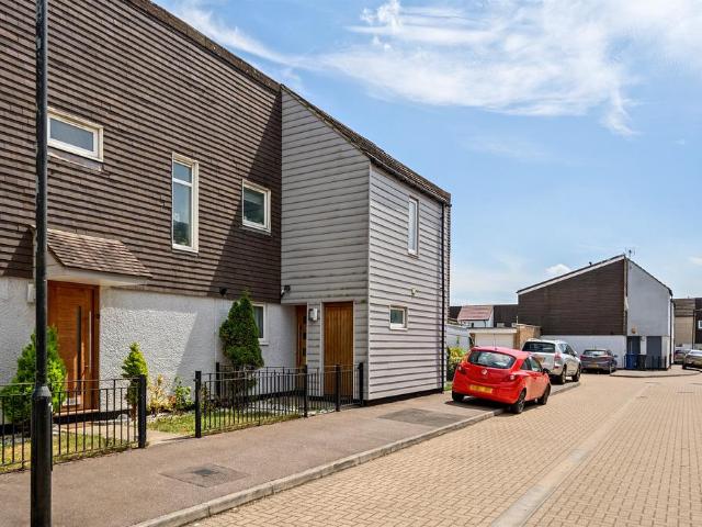 House for sale in Whetstone, Greater London