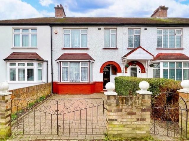 House for sale in London Borough of Ealing, Greater London